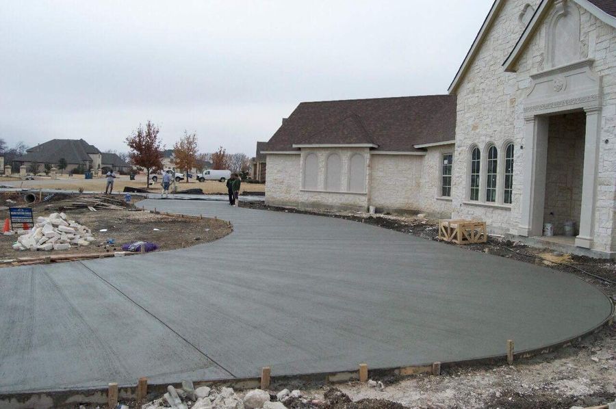 Freshly poured and finished concrete pad